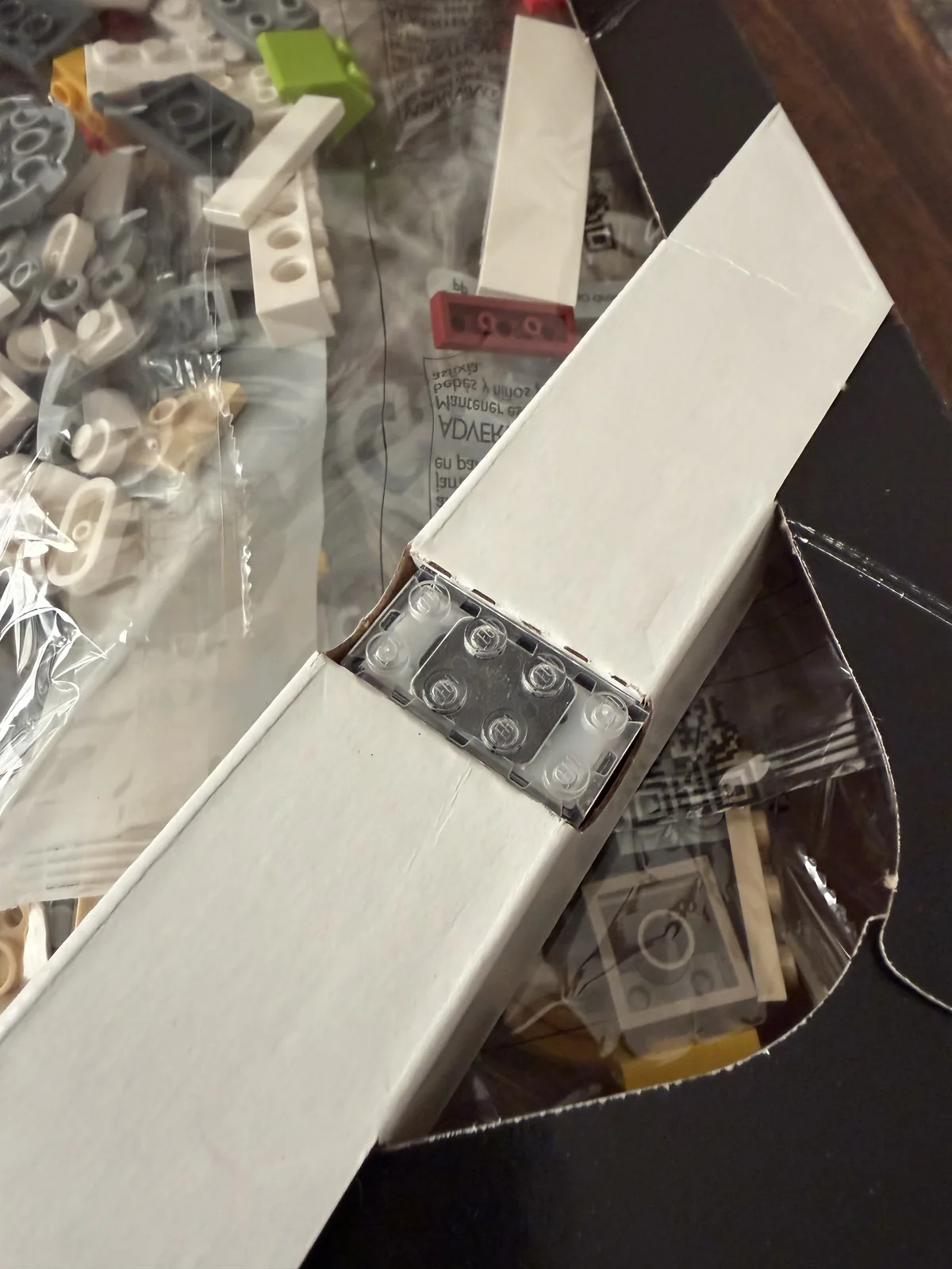 The LEGO Smart Brick included in set 75423